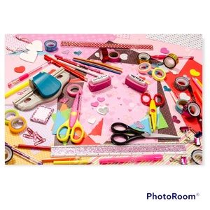 ✂️ ARTS AND CRAFTS GOODIE FUN BOX 🪐